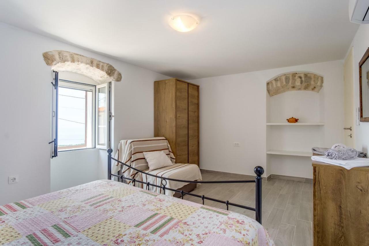 Apartment Darko Martinšćica Buitenkant foto