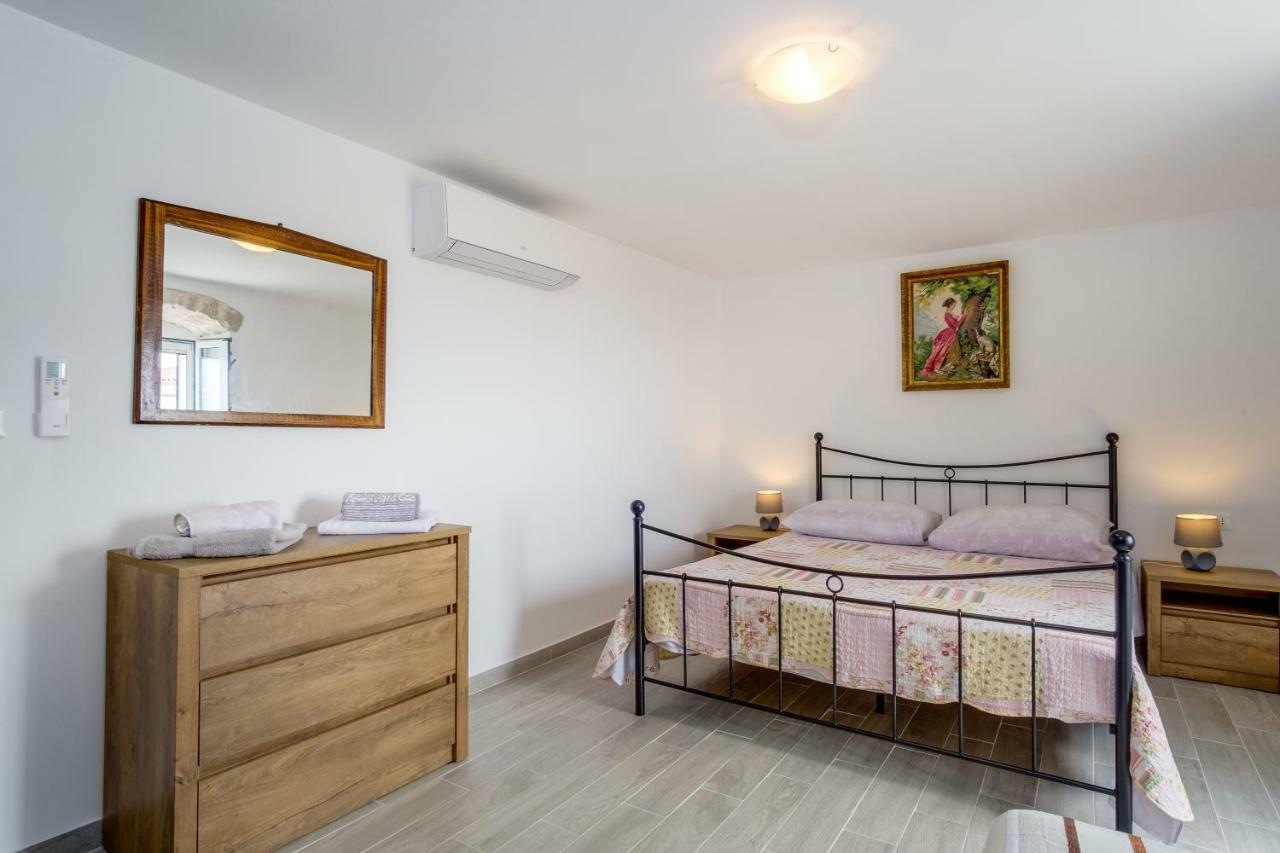 Apartment Darko Martinšćica Buitenkant foto